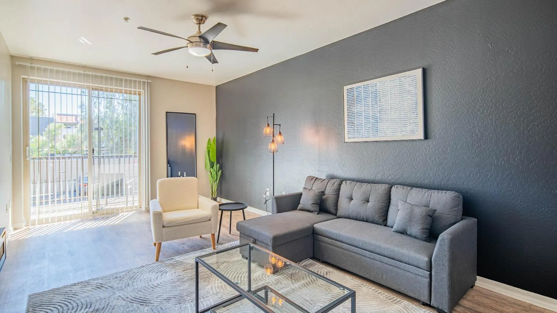 Ample 2Bd - Asu - Sloan Pk - Wd Parking - Sleeps 8 contacts